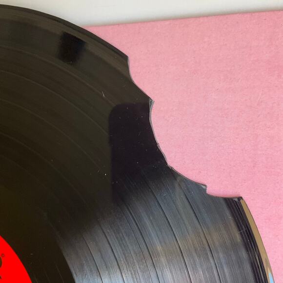 Vinyl Igor, cracked, for parts only! - Picture 4 of 9